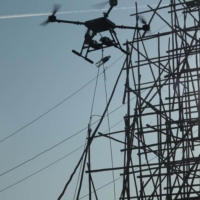 吉林龍航無人機在德惠鐵路電力架線